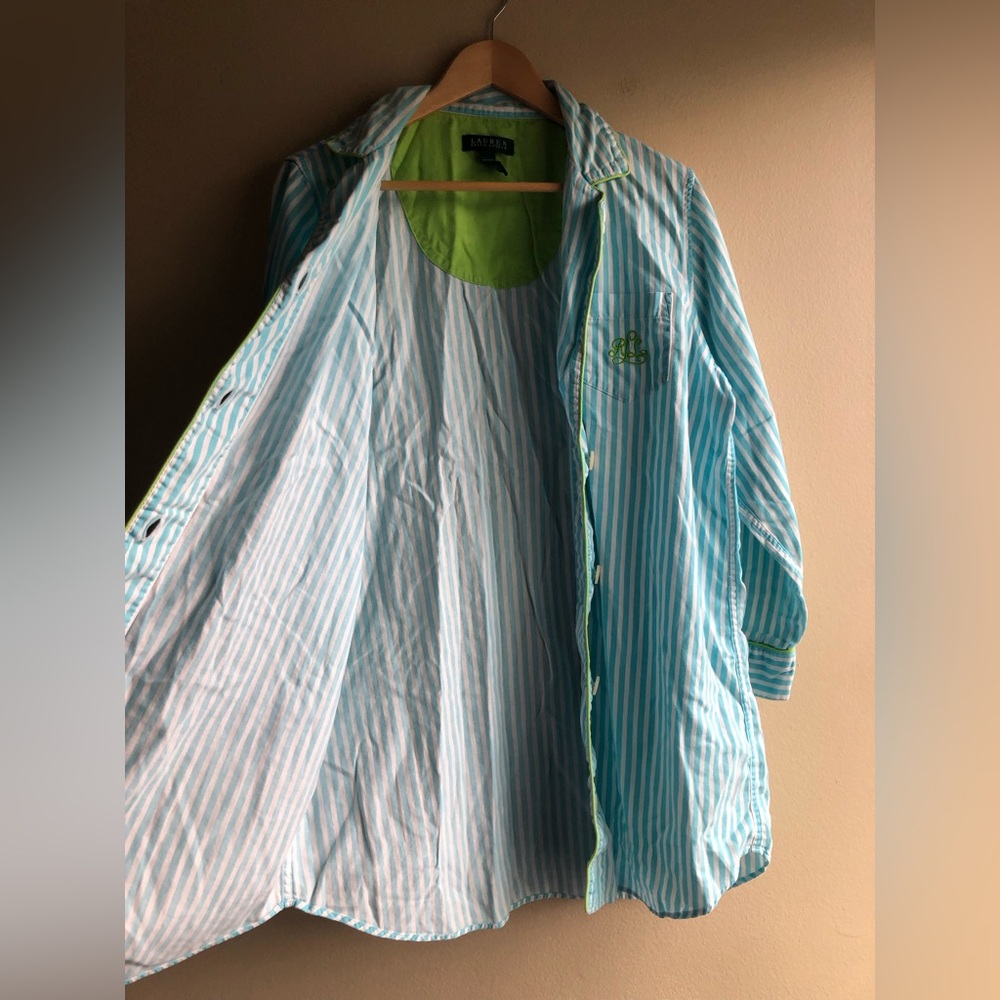 Lauren Ralph Lauren Blue Striped Button Up Women’s Shirt Size XL - Picture 6 of 10